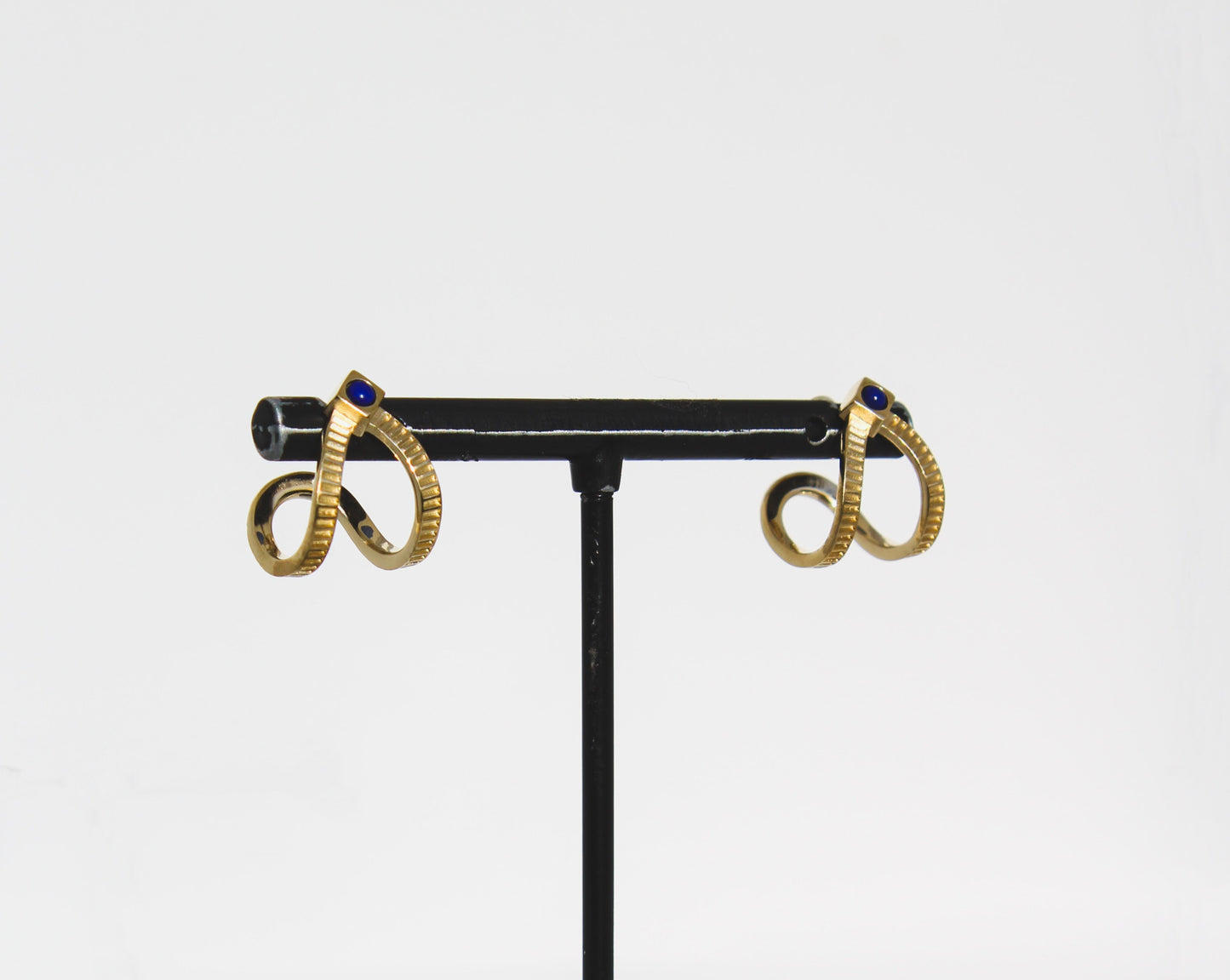 Boucles d'oreilles dorées Calliophis #03