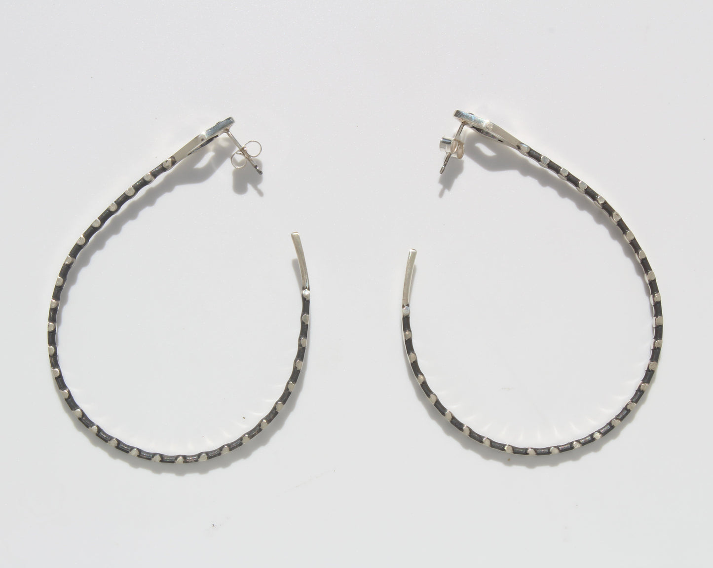 Boucles d'oreilles argentées Naja #03